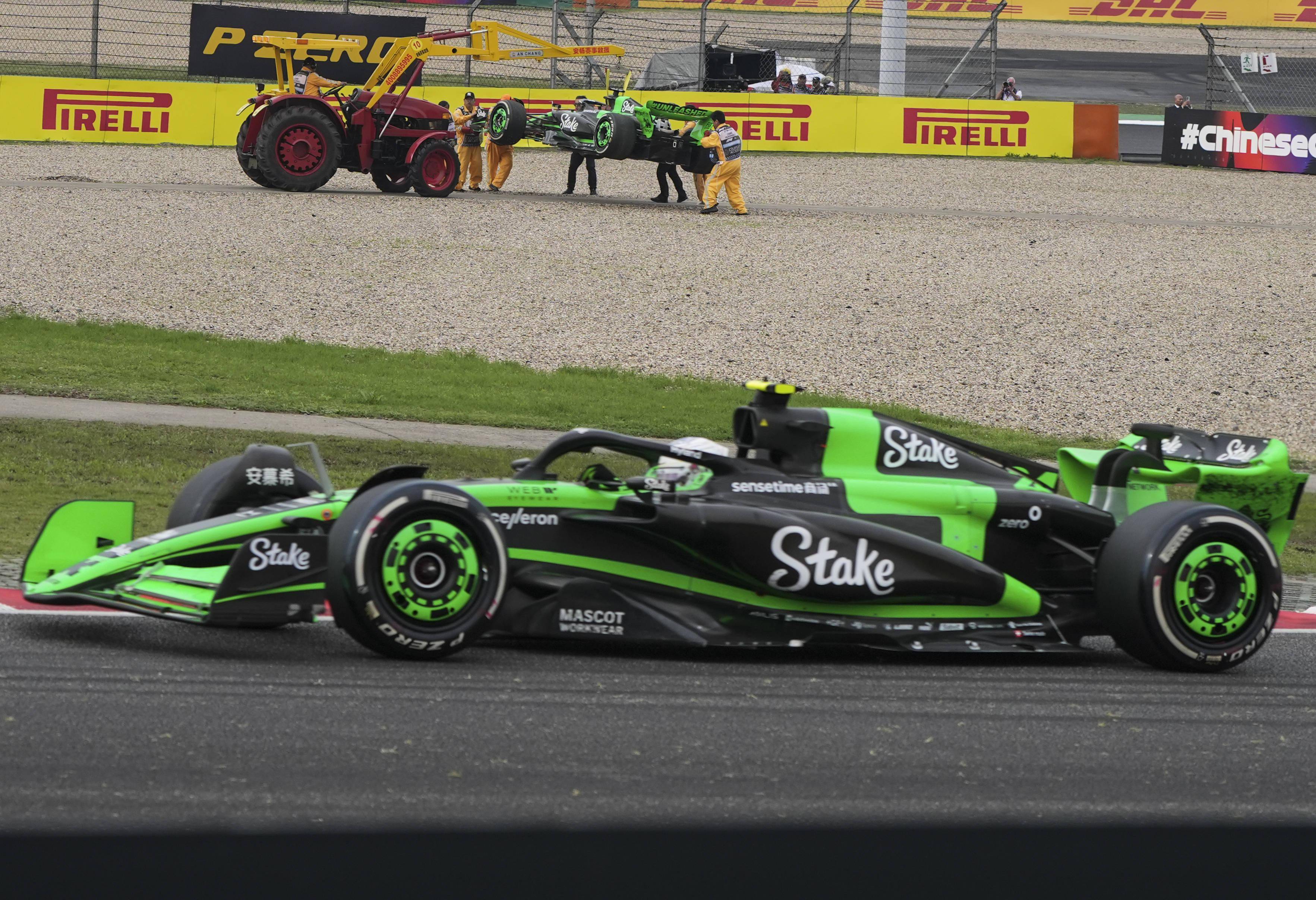 雷诺车队绝杀索伯车队,佩雷兹惊艳四座 雷诺车队绝杀索伯车队,佩雷兹惊艳四座