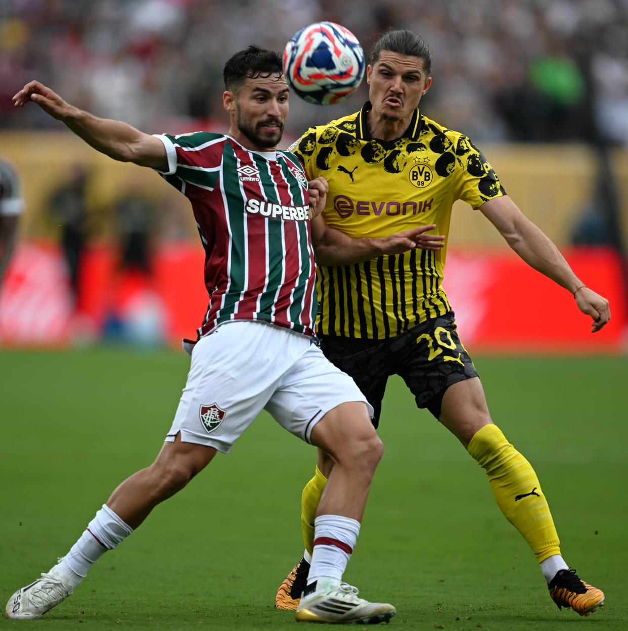 开云体育在线-多特蒙德完胜挪威，马丁内利扛起全队