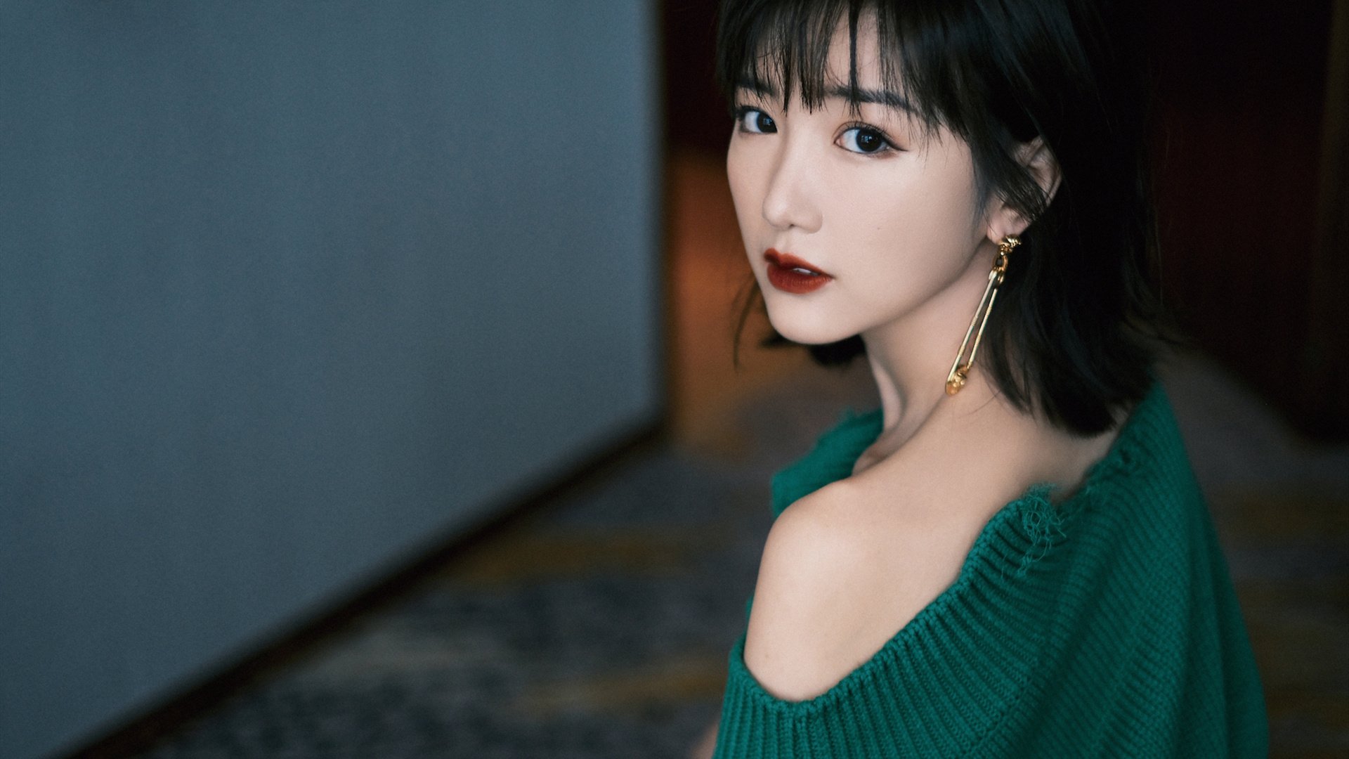 开云体育登录-铁血蓝白困南美雄鹰，丁丁神韵铸攻守转换 2026世界杯C组关键战，突尼斯极致压制，比利时凭借德布劳内灵光一现险胜秘鲁